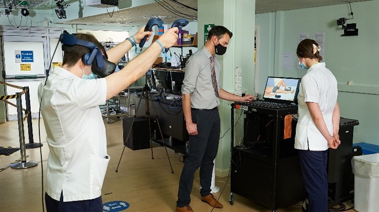 Student testing VR
