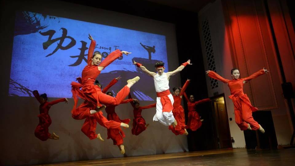 Xiamen arts group performing