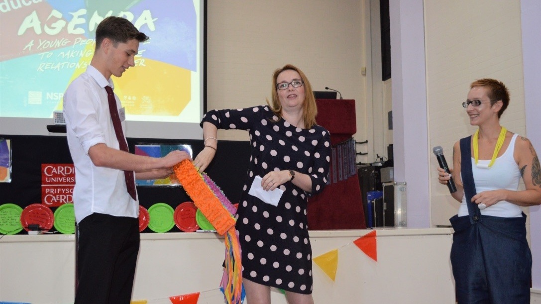 Kirsty Williams, Cabinet Secretary for Education, receives messages from primary school pupils