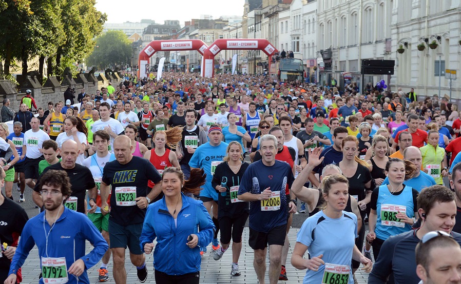 Cardiff Half Crowd 